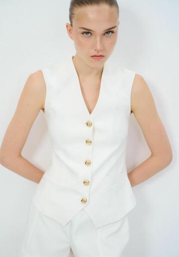 Джинсовая жилетка