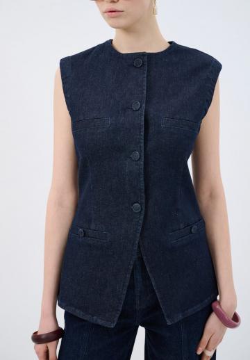 Джинсовая жилетка