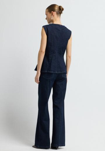 Джинсовая жилетка