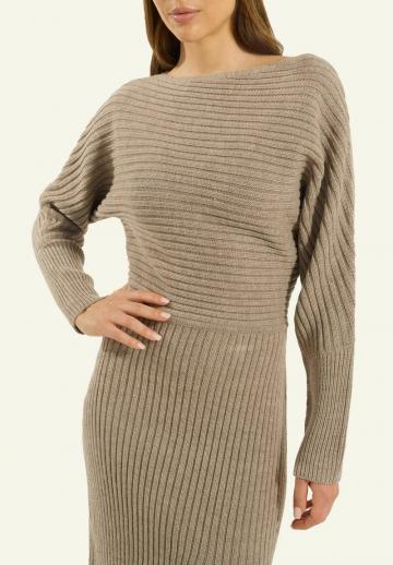 Вязаное платье