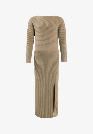 Вязаное платье