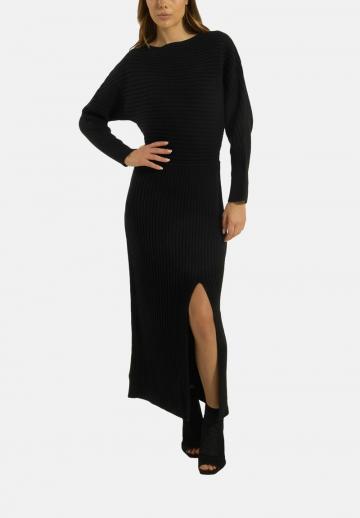 Вязаное платье