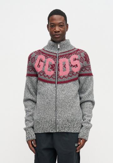 Вязаная кофта