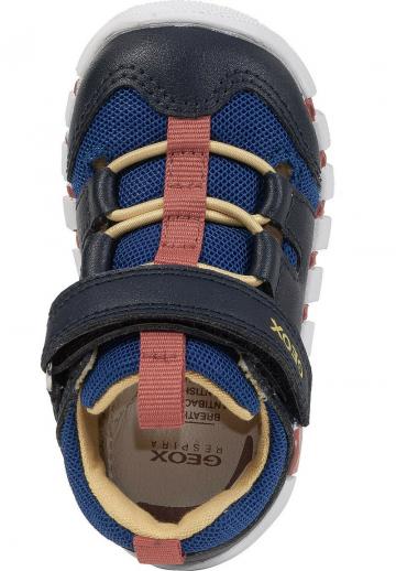 Детская обувь