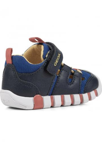 Детская обувь