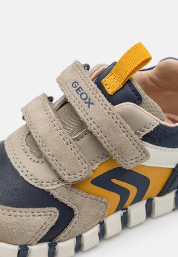 Детская обувь