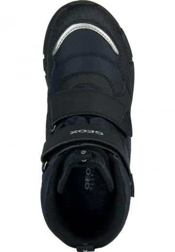 Детская обувь