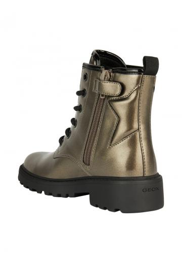 Ботинки на шнуровке