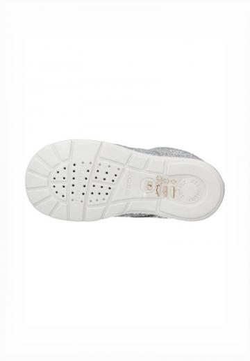 Детская обувь