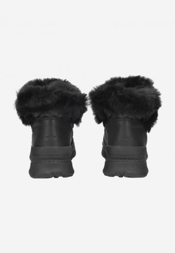 Сапожки на танкетке