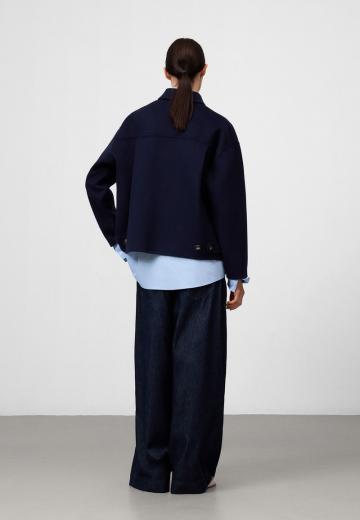 Короткая куртка