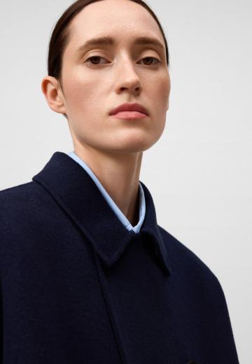 Короткая куртка