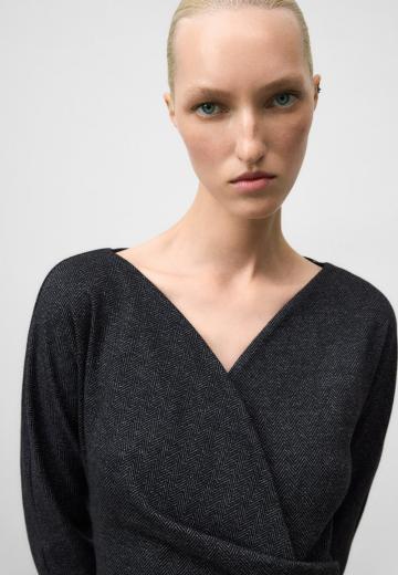 Вязаное платье