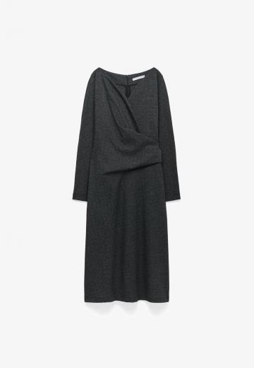 Вязаное платье