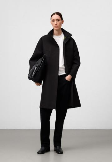 Короткое пальто