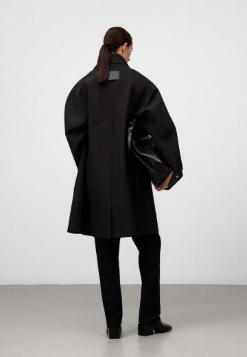 Короткое пальто