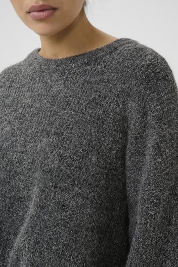 Длинный пуловер