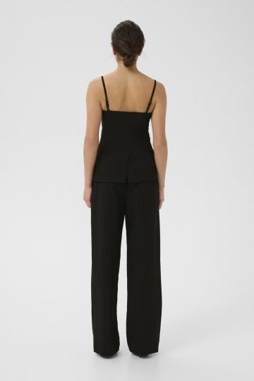 Топ на бретельках