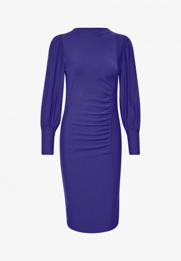 Платье футляр