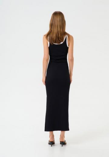 Вязаное платье