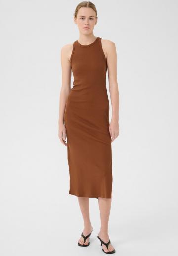 Платье футляр