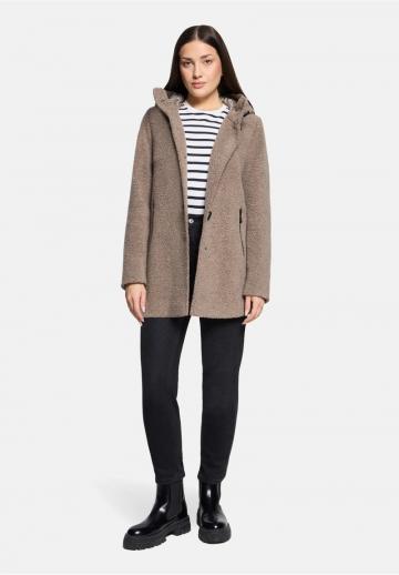 Короткое пальто