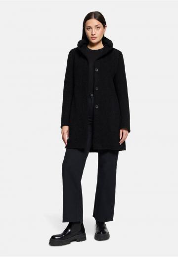 Короткое пальто