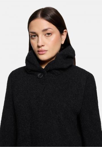 Короткое пальто