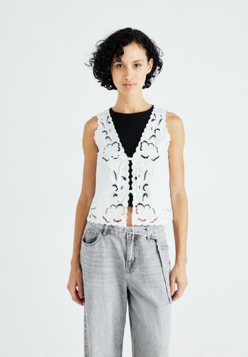 Джинсовая жилетка