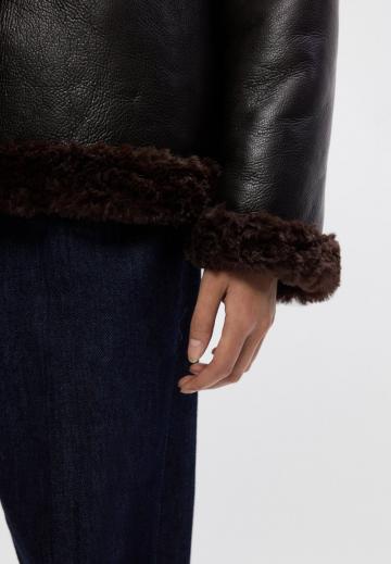 Пальто из искусственной кожи