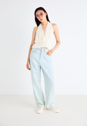 Блузка без рукавов