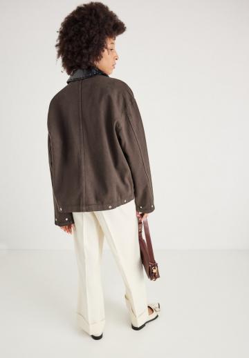 Джинсовая куртка