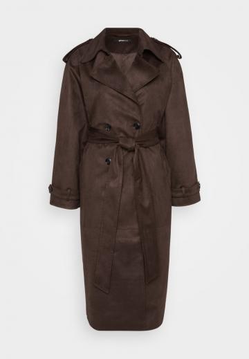 Пальто из искусственной кожи