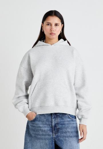 Пуловер с капюшоном