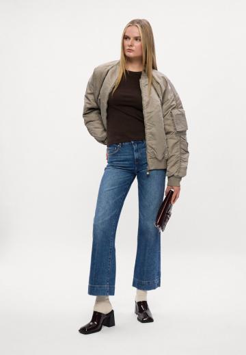 Прямые джинсы