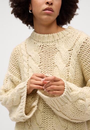 Длинный пуловер