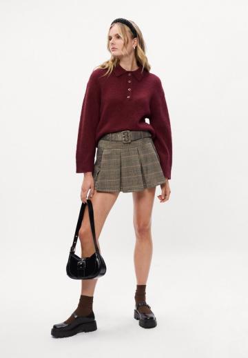 Пуловер с воротником поло