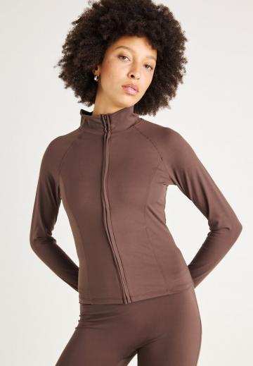 Спортивная куртка