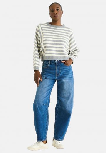 Пуловер в полоску