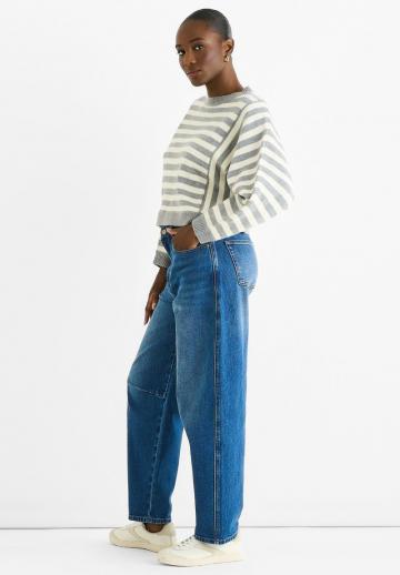 Пуловер в полоску