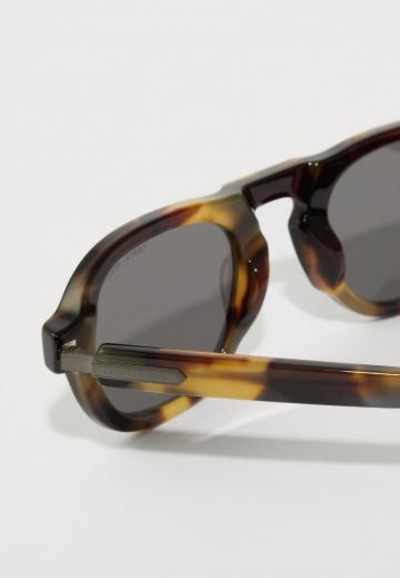 Солнечные очки