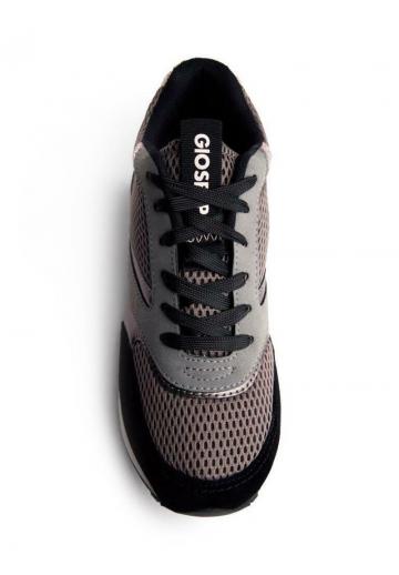 Гандбольные кроссовки