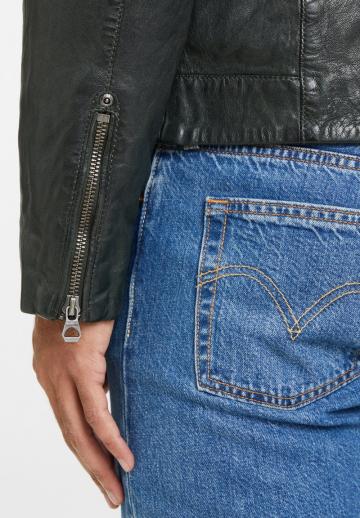 Кожаная куртка