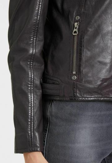 Кожаная куртка
