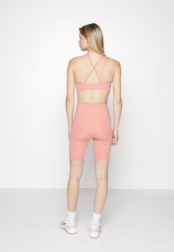 Спортивный бюстгальтер