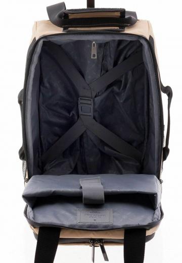 Чемодан на колесах