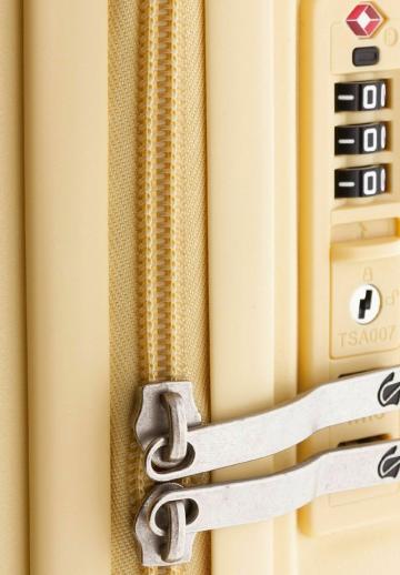 Чемодан на колесах