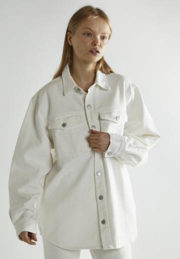 Короткое пальто