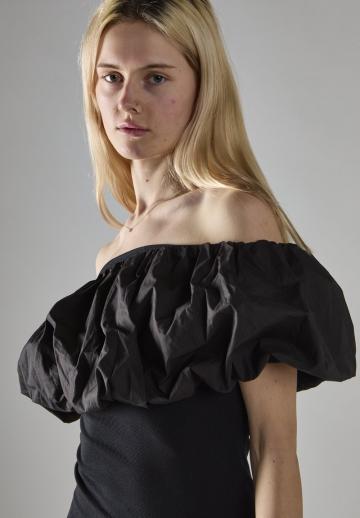 Короткое платье