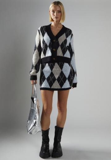 Жаккардовая вязаная кофта